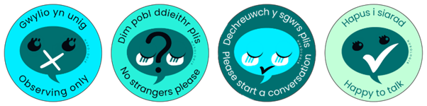 pedwar sticer cyfathrebu